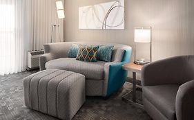 Courtyard Chicago Bloomingdale