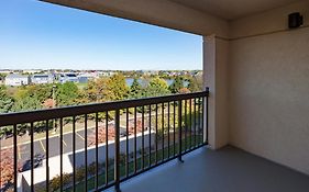 Courtyard By Marriott Chicago Bloomingdale